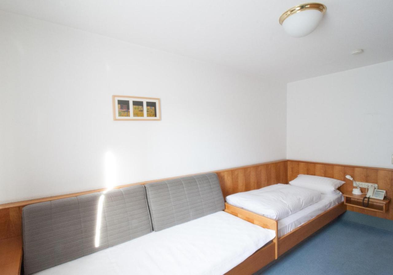 Hotel Krone Strassdorf Schwäbisch Gmünd Eksteriør bilde