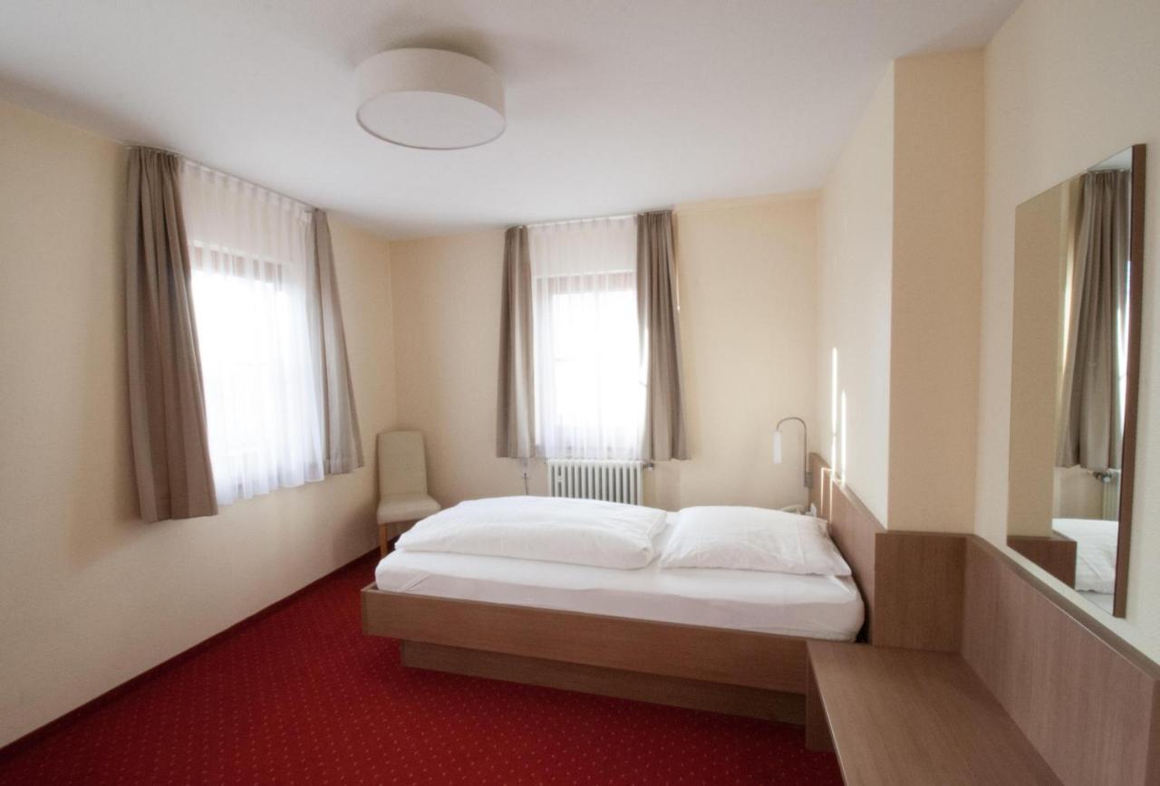 Hotel Krone Strassdorf Schwäbisch Gmünd Eksteriør bilde